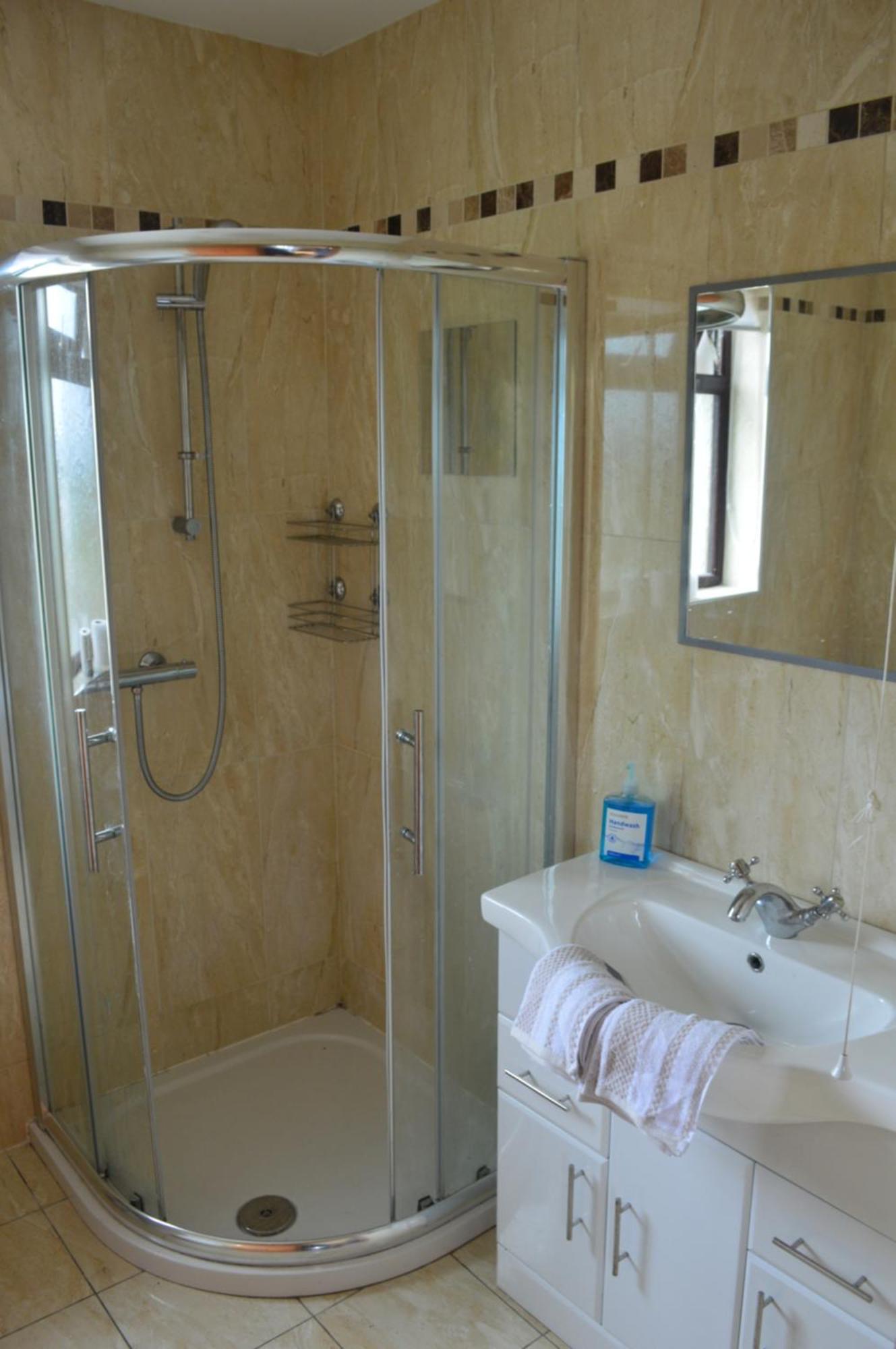 Carrick Cove Self Contained Accomodation With Private Decking Annalong ภายนอก รูปภาพ
